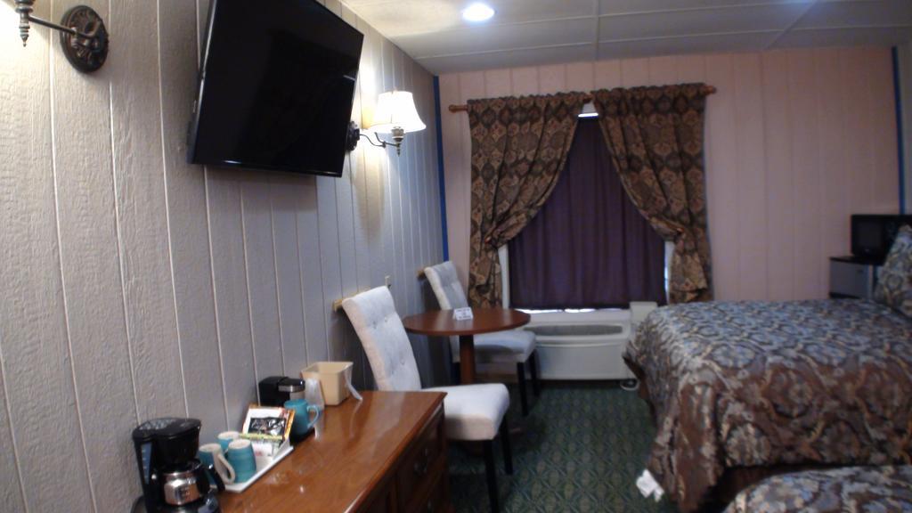Motel 72 Grayling Zewnętrze zdjęcie