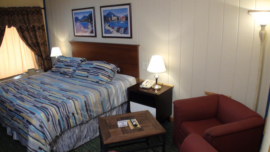 Motel 72 Grayling Zewnętrze zdjęcie