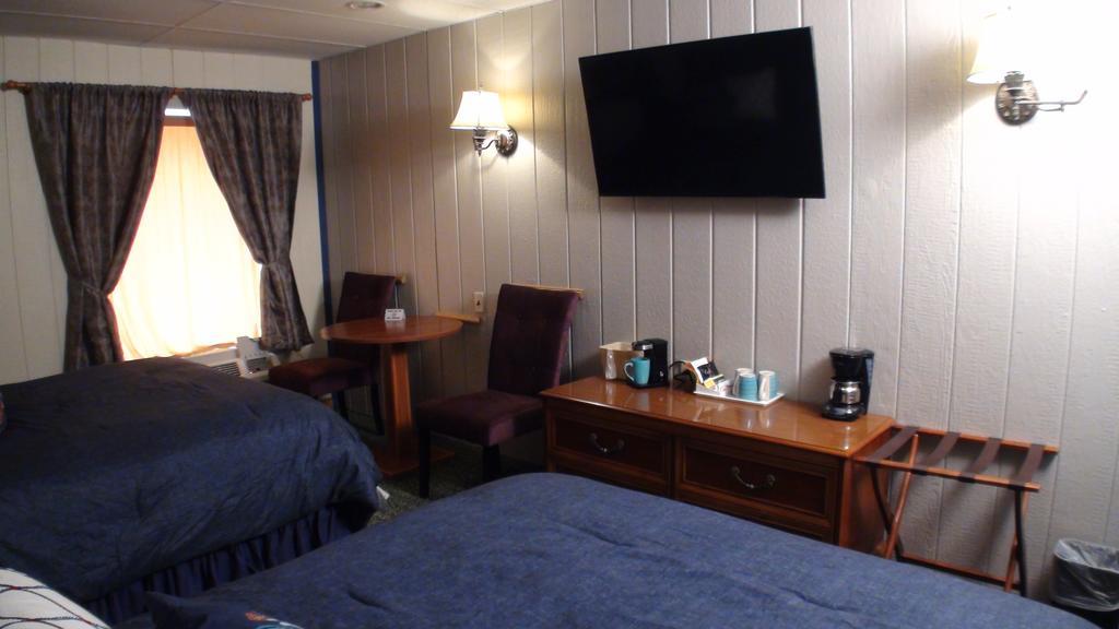 Motel 72 Grayling Zewnętrze zdjęcie