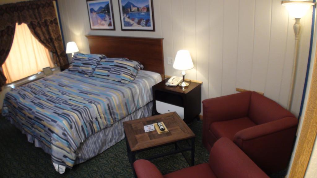 Motel 72 Grayling Zewnętrze zdjęcie