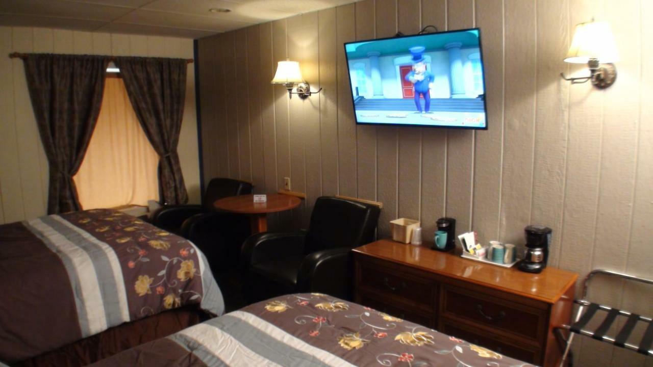 Motel 72 Grayling Zewnętrze zdjęcie