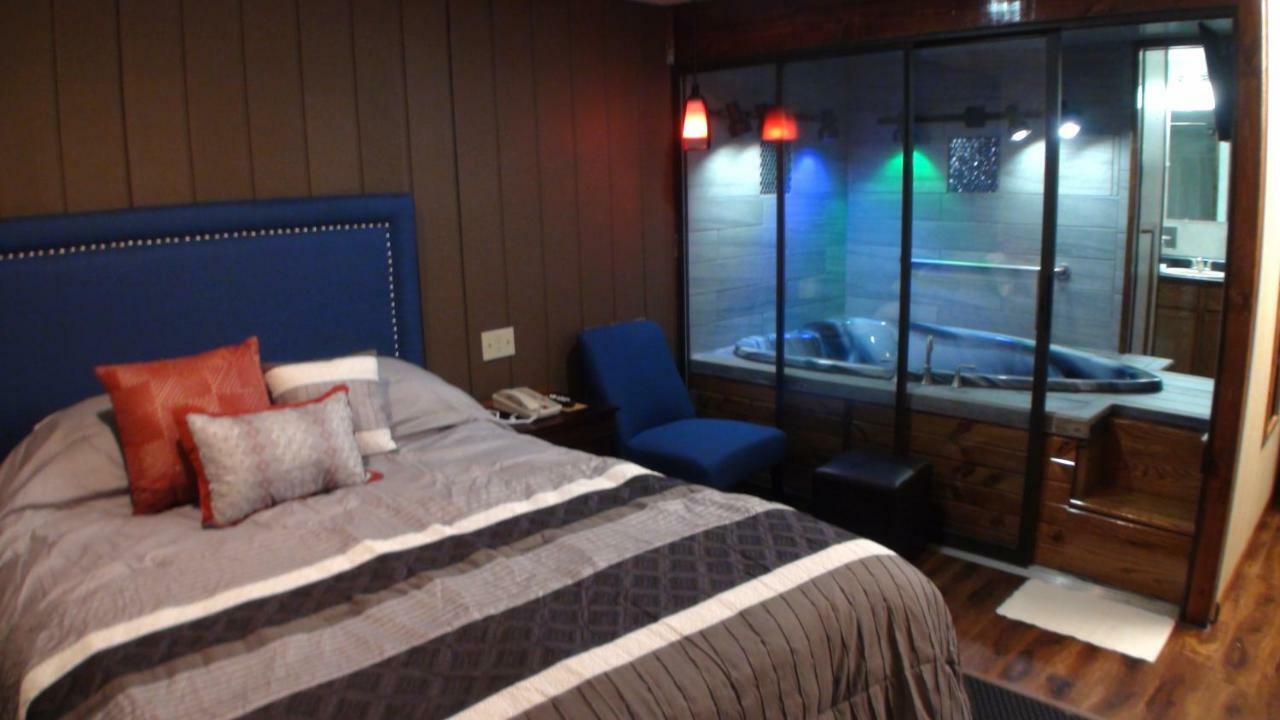 Motel 72 Grayling Zewnętrze zdjęcie